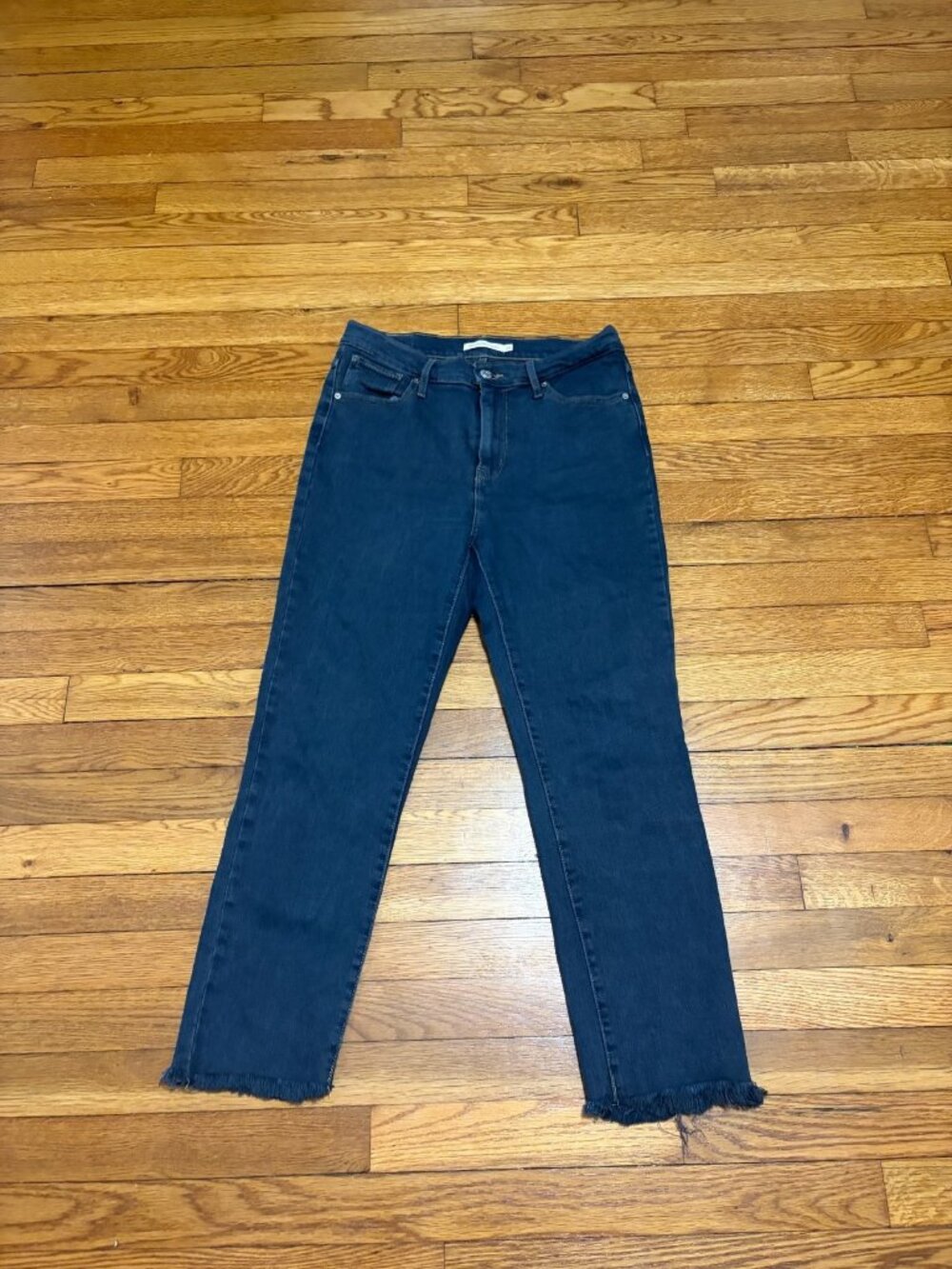Levi's Womens 724 High Rise Straight Jeans Size 29 Blue Stretched Frayed Denim